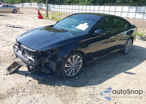 2023 Nissan Altima Sl Intelligent Awd z USA, uszkodzony, nr VIN 1N4BL4EW3PN376022